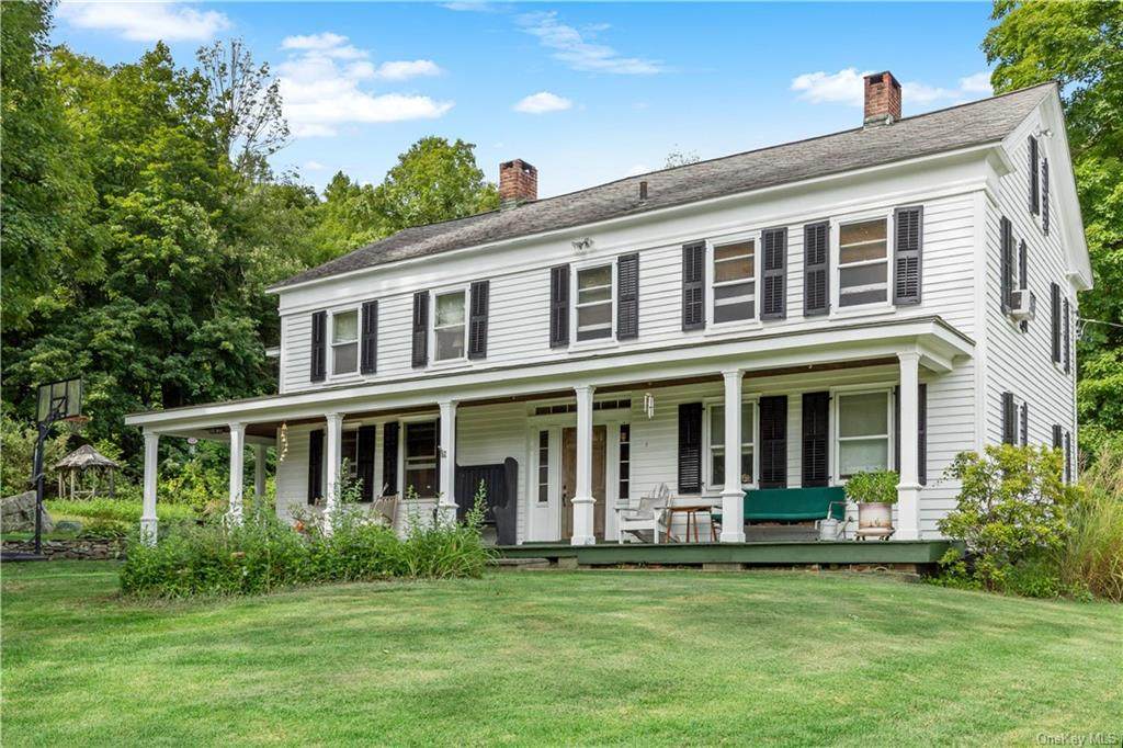 611 Peekskill Hollow Road - Photo 1