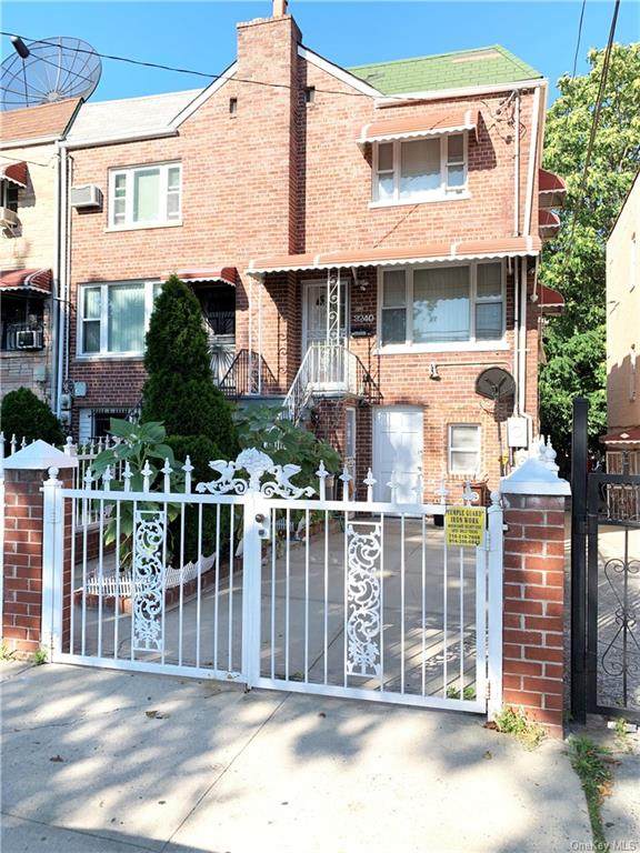 3240 Seymour Avenue - Photo 1