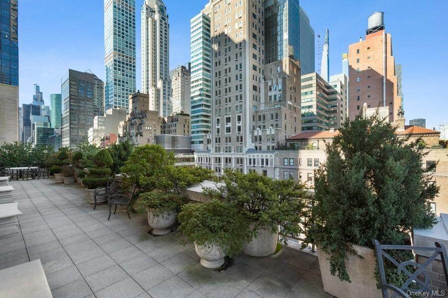 515 Park Avenue - Photo 1