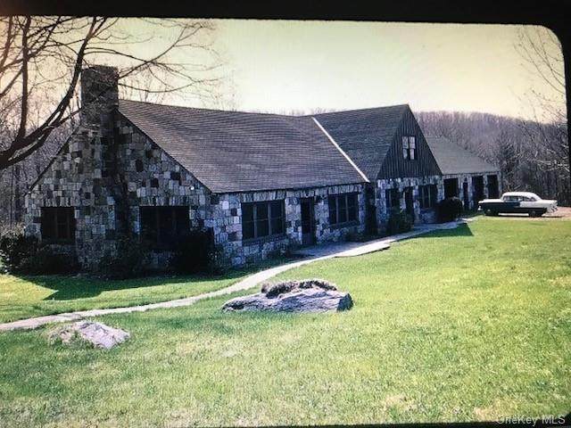 840 Laroe Road - Photo 1