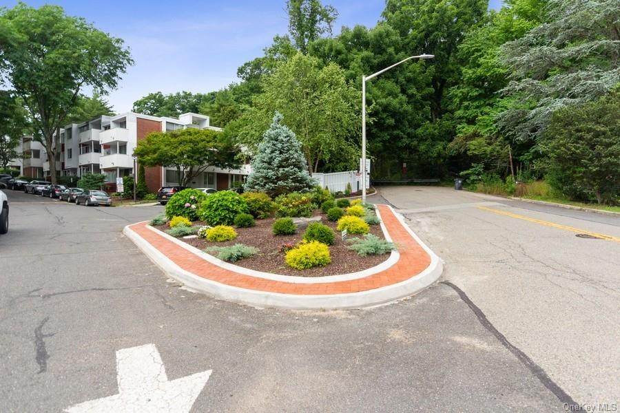 921 Colony Drive - Photo 1
