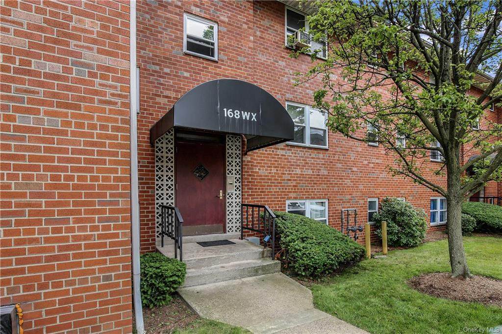 168 Centre Avenue - Photo 1