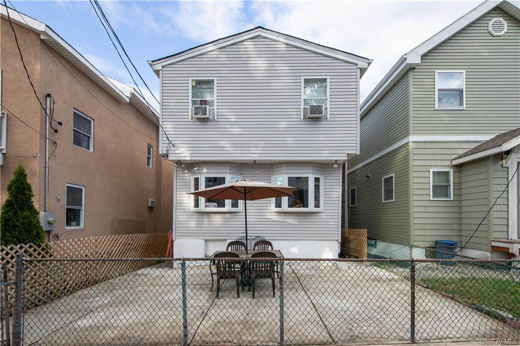 75B Edgewater Park - Photo 1