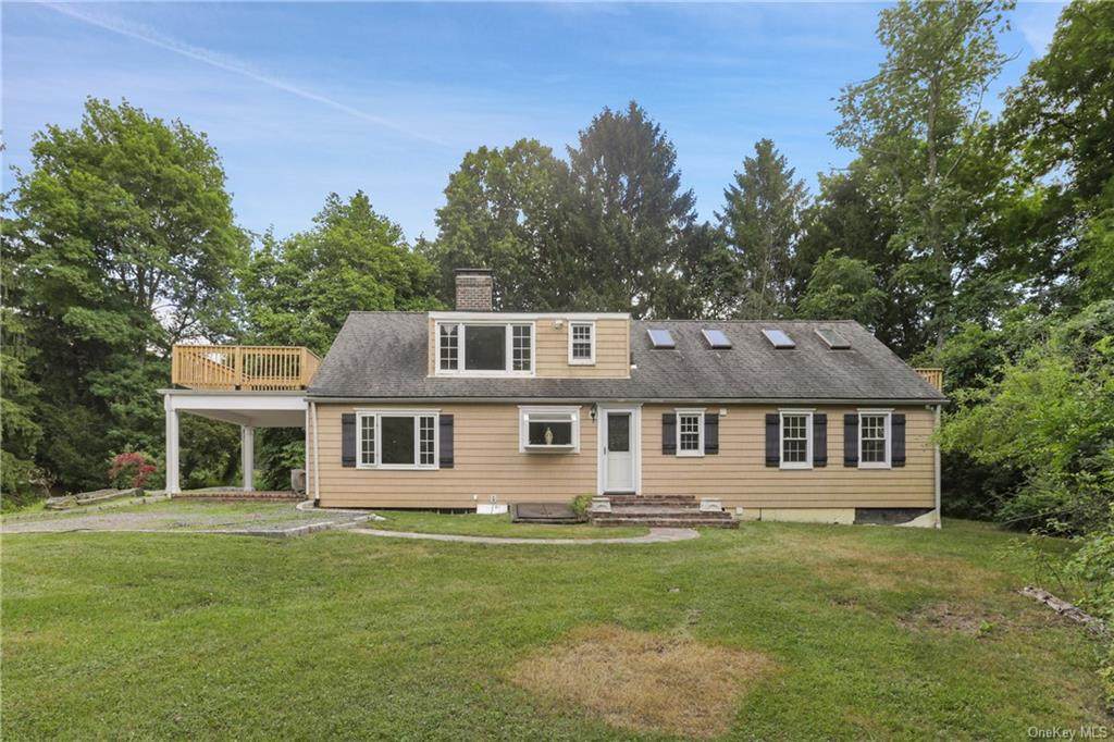 109 Watch Hill Road - Photo 1