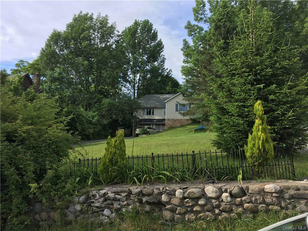 10 Columbia Street - Photo 1