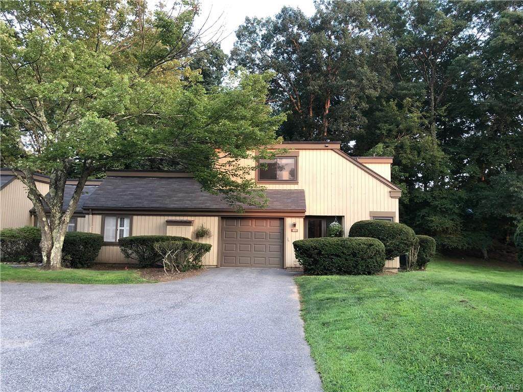 102 Heritage Hills - Photo 1