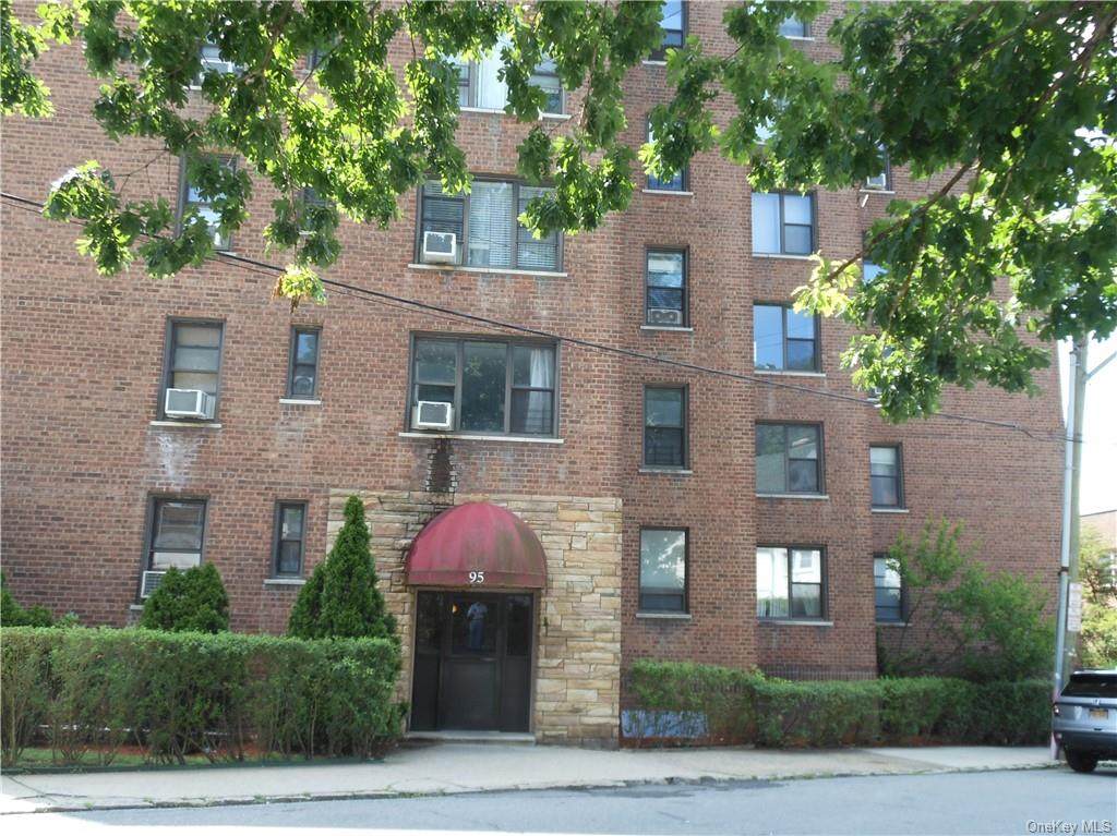95 Sedgwick Avenue - Photo 1