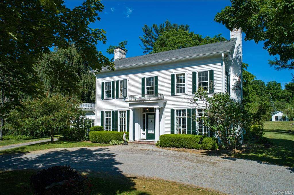 33 Glen Arden Lane - Photo 1