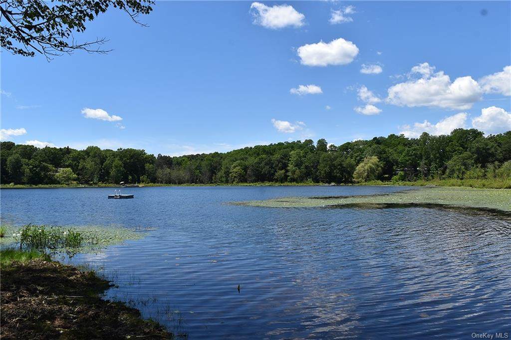 Salisbury Turnpike - Photo 1