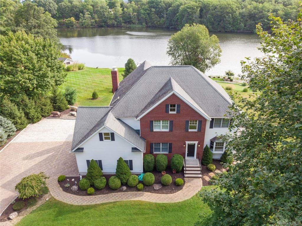 7 Lake Shore Drive - Photo 1