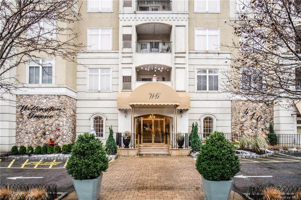 410 Westchester Avenue - Photo 1