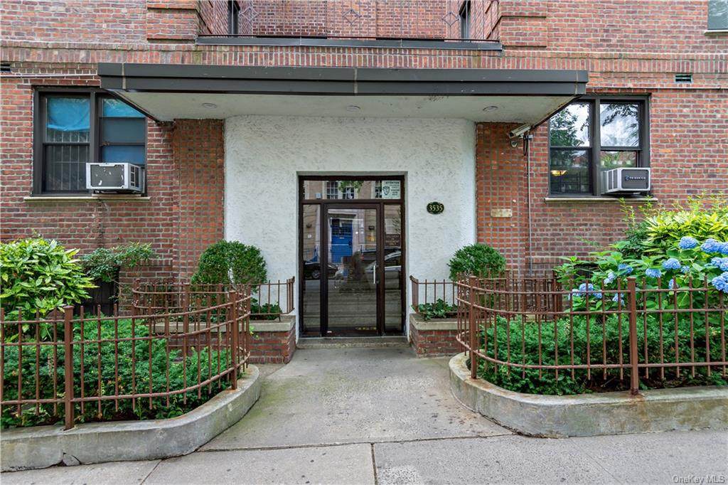 3535 Kings College Place - Photo 1