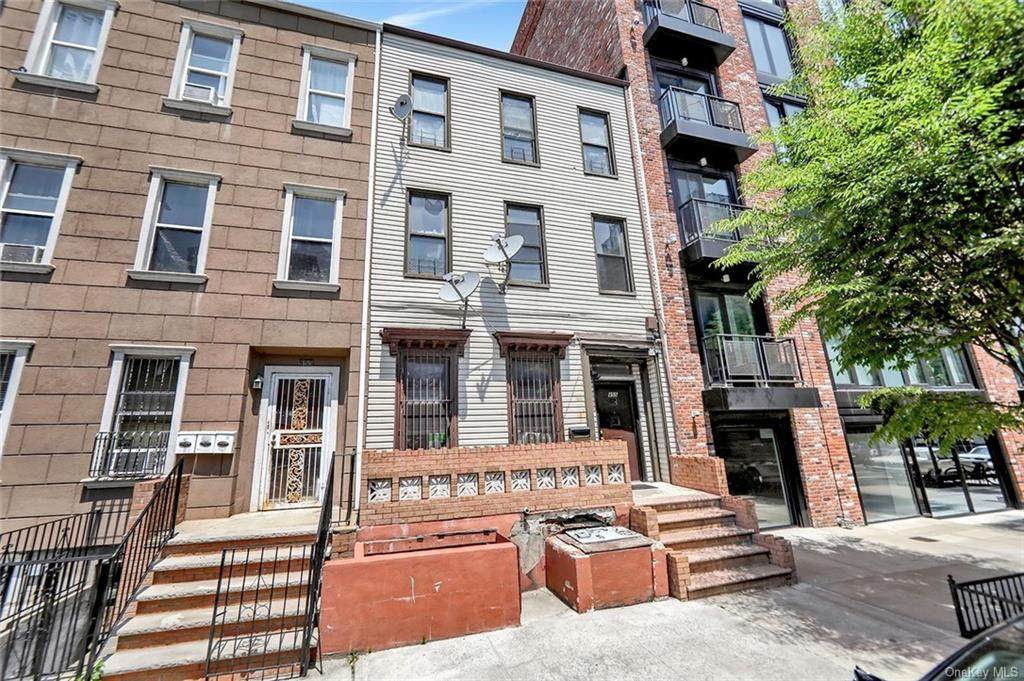 855 Willoughby Avenue - Photo 1