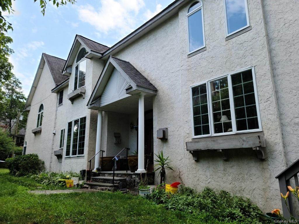 51 Van Wyck Street - Photo 1