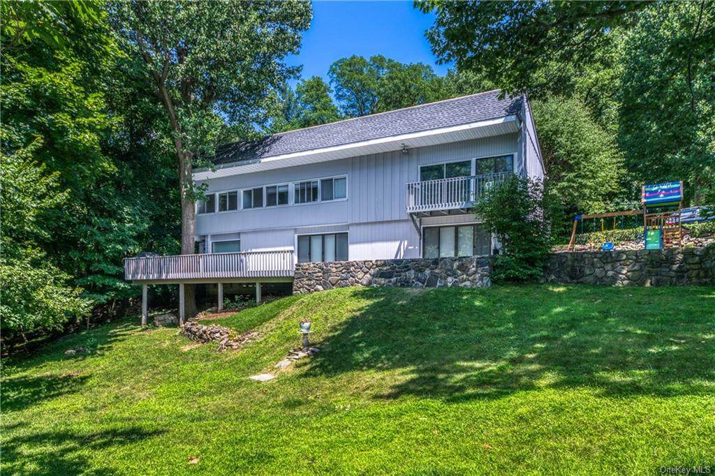 482 Winding Road - Photo 1