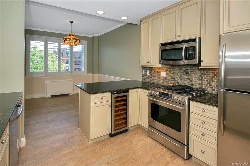 16 Rockledge Avenue - Photo 1