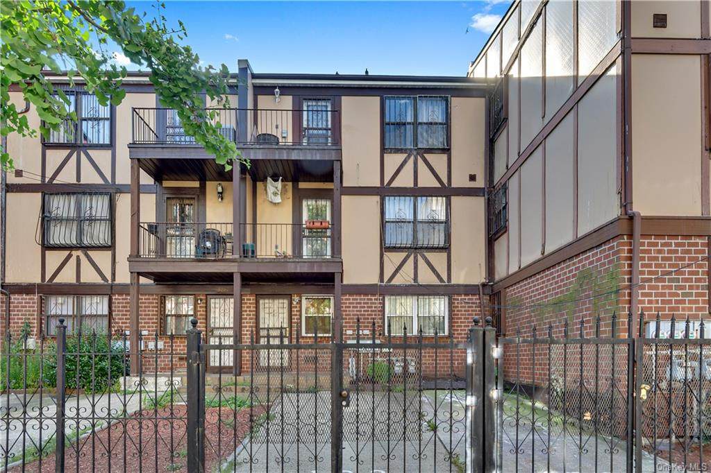 900 Union Avenue - Photo 1