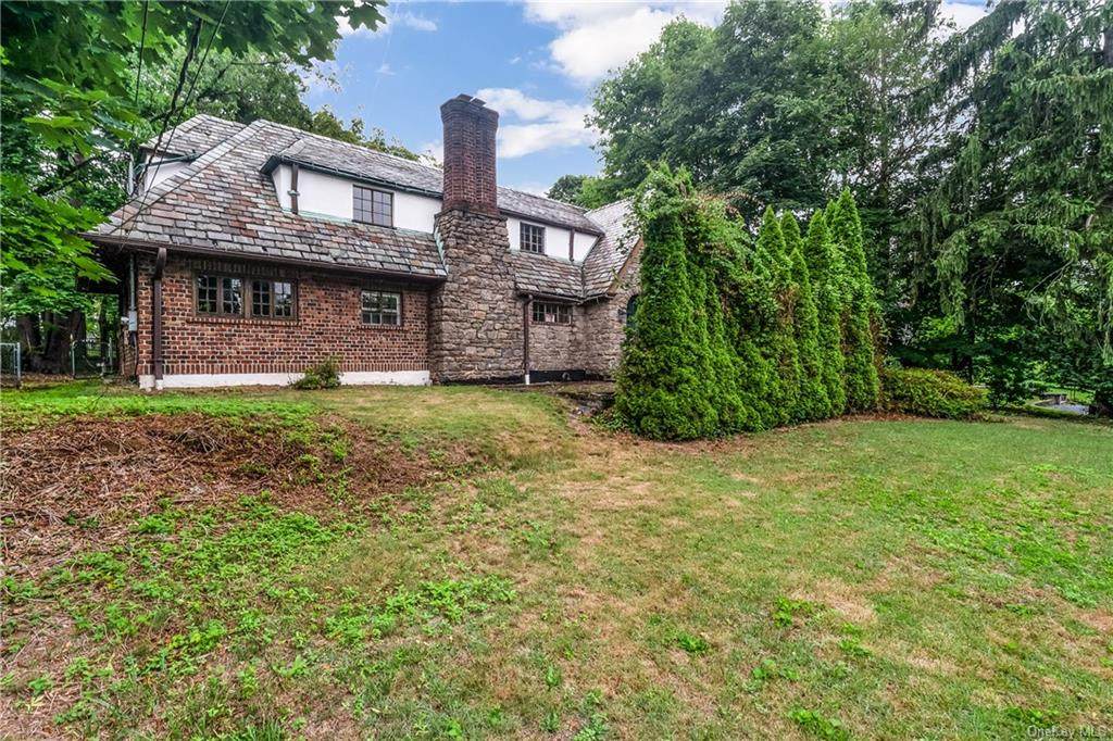 1203 Post Road - Photo 1