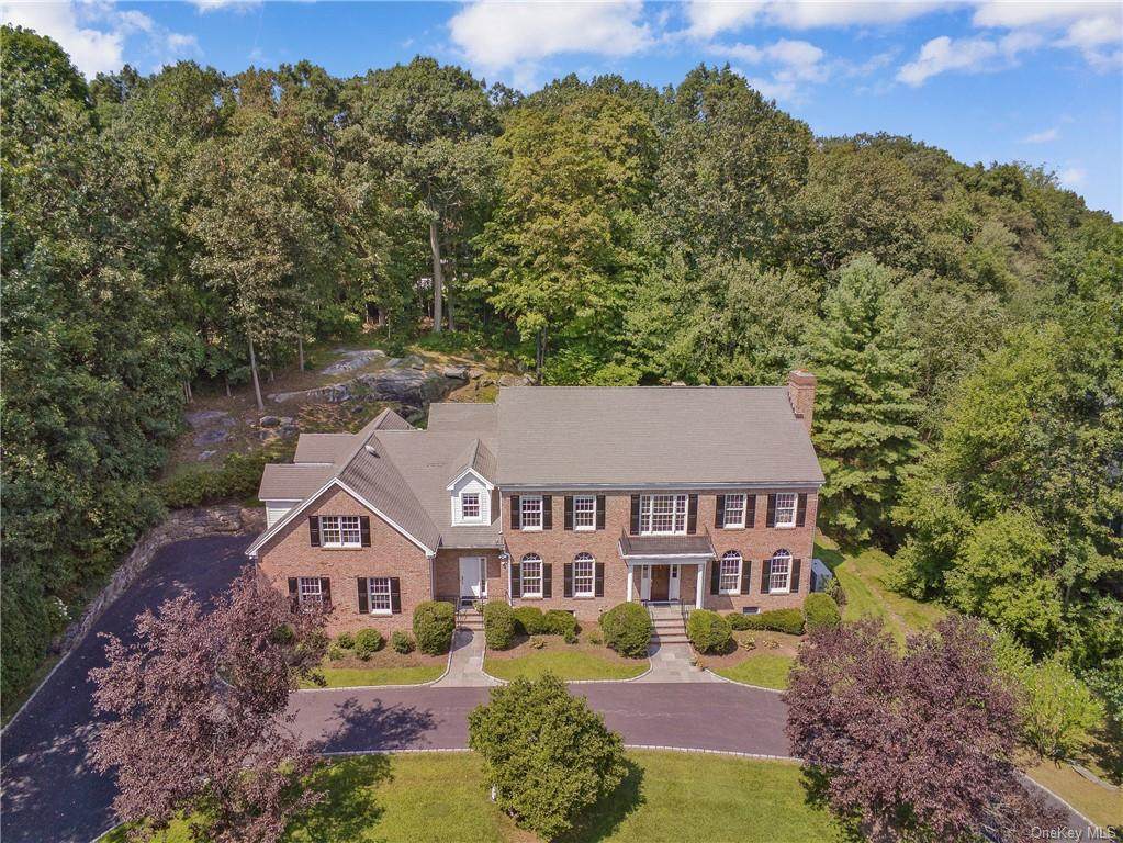 11 Fenbrook Drive - Photo 1