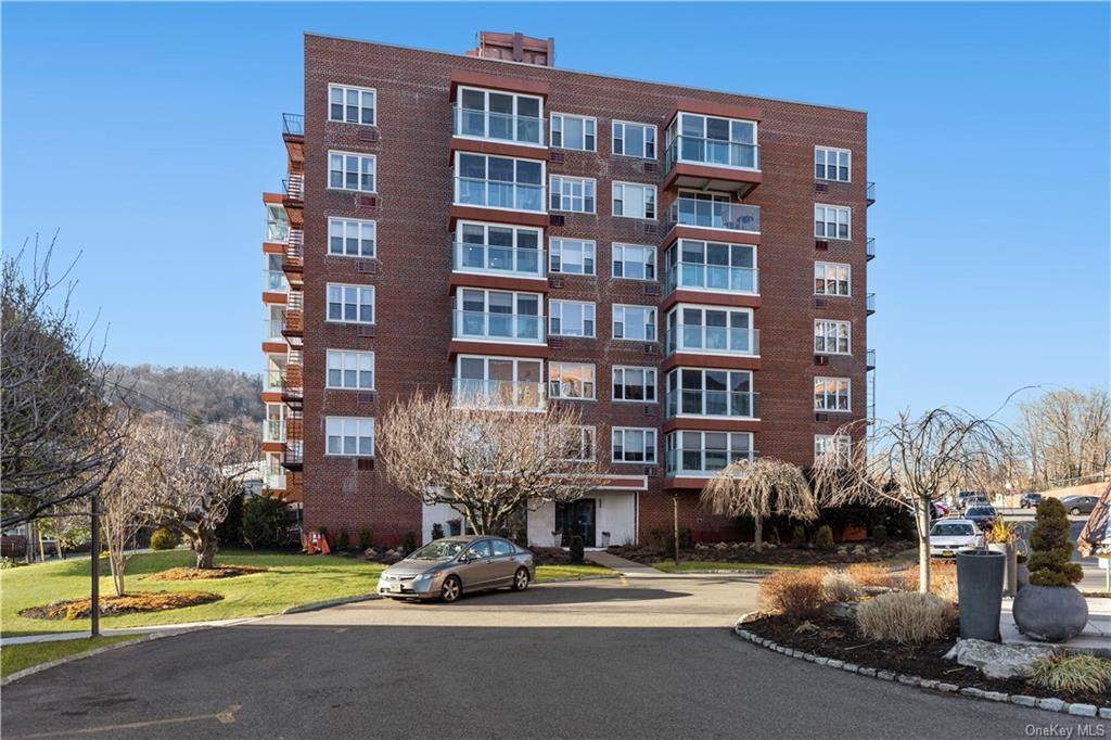 1 Salisbury Point - Photo 1