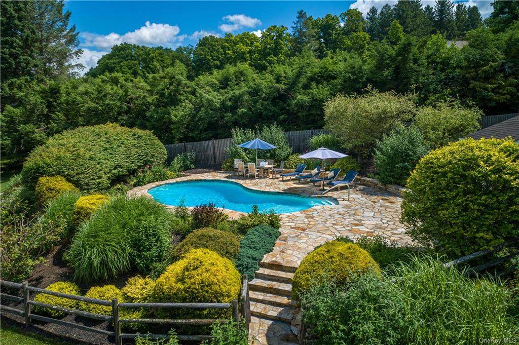 154 Quaker Hill Road - Photo 1