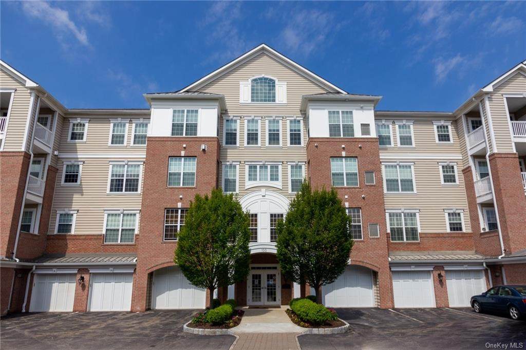 140 Regency Drive - Photo 1