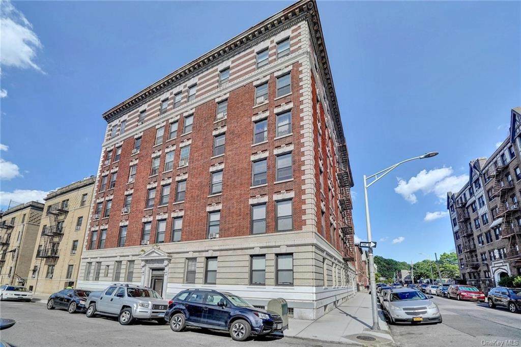 92 Hamilton Avenue - Photo 1