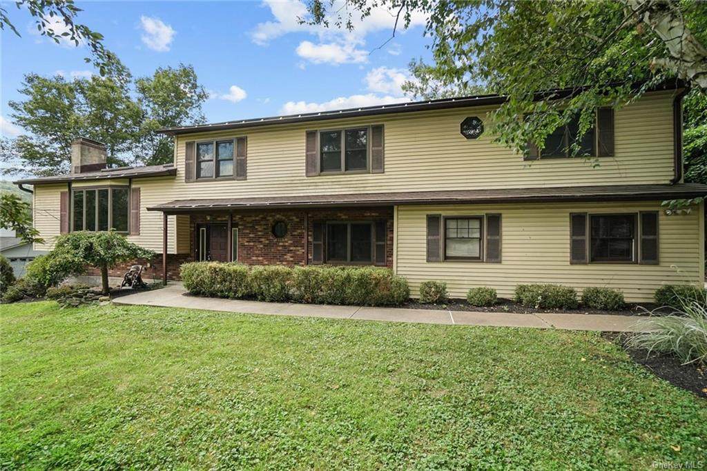 8 Seymour Lane - Photo 1