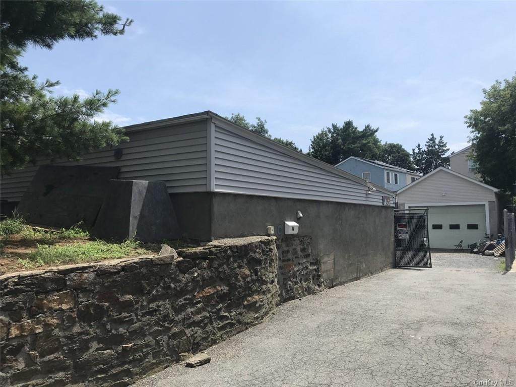 10 Fox Island Road - Photo 1