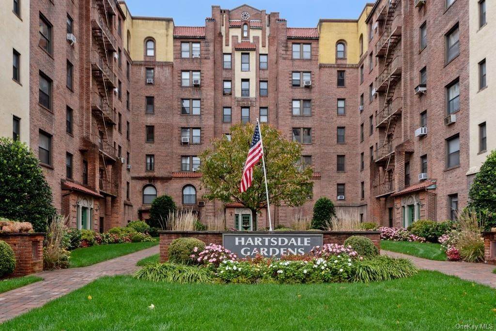 27 N Central Park Avenue - Photo 1