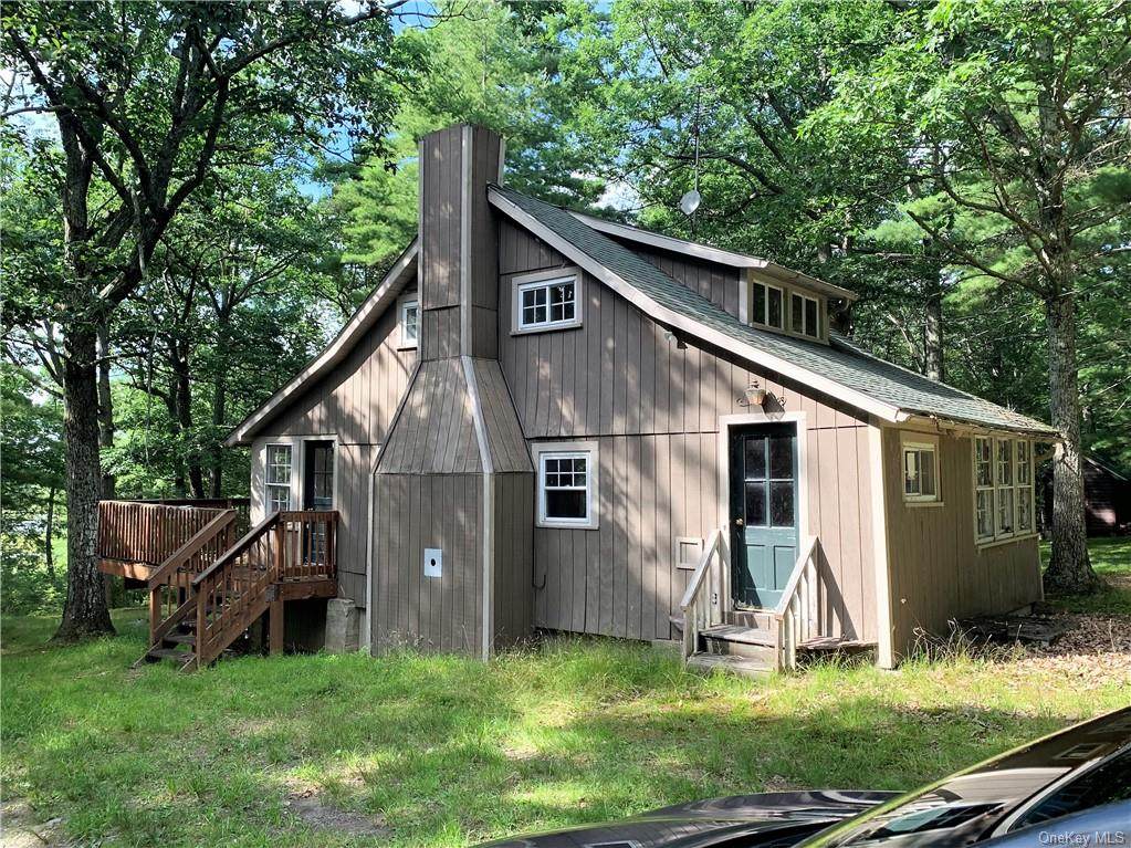 193 Laurel Lane - Photo 1