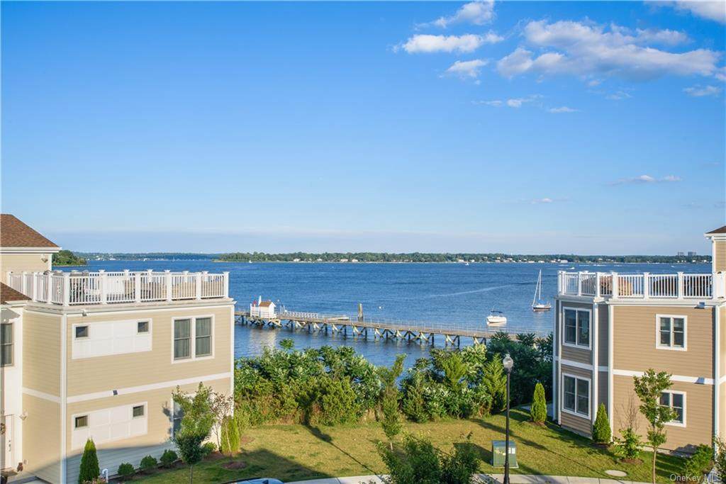 28 Island Point - Photo 1