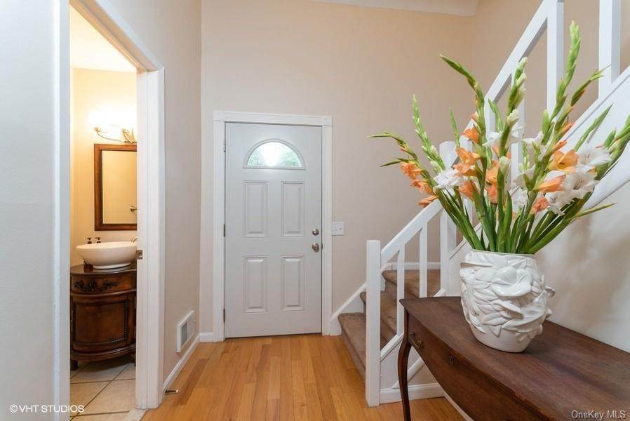 312 Carroll Close - Photo 1