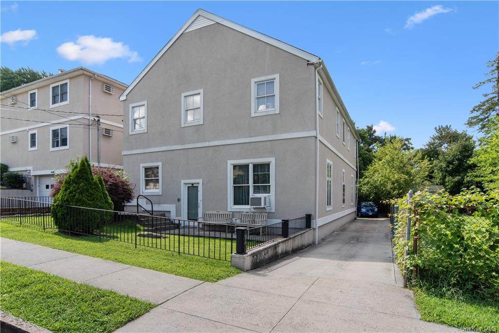 21 Harding Avenue - Photo 1