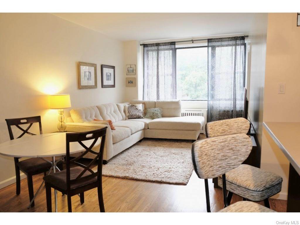 629 Kappock Street - Photo 1