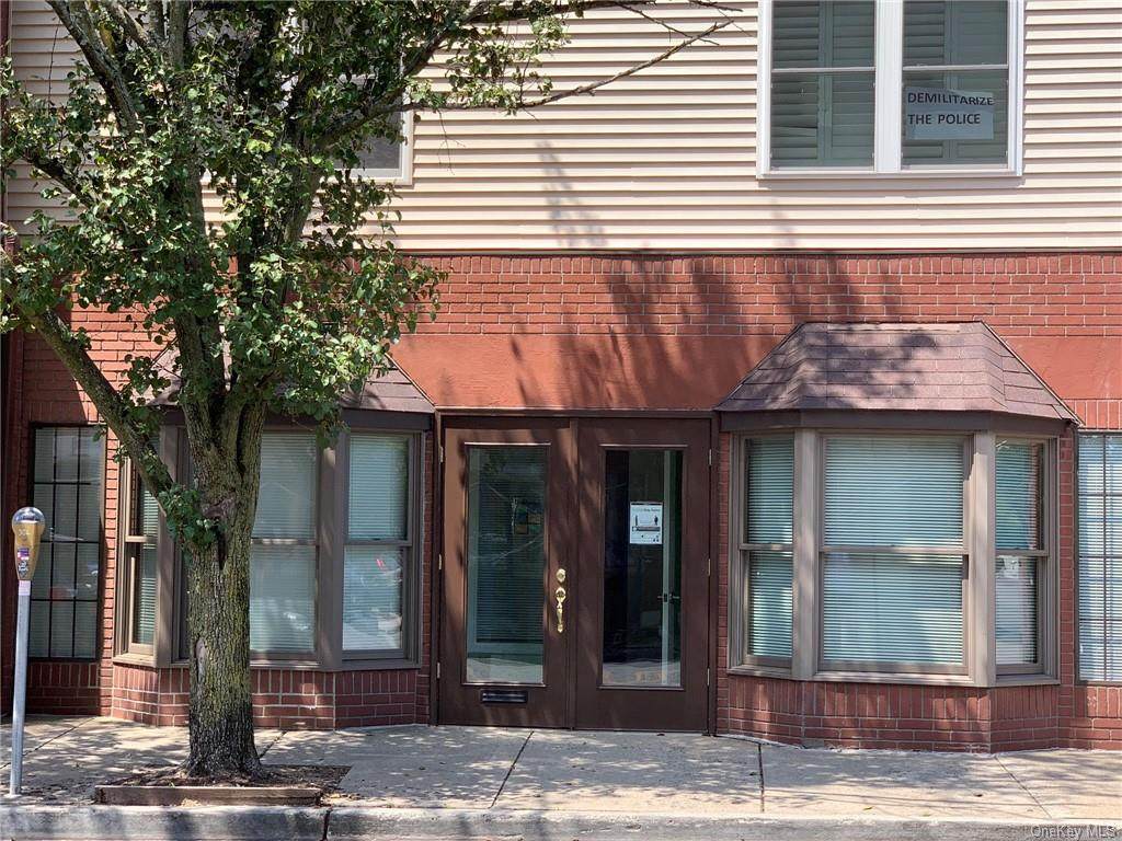 56 Broadway - Photo 1