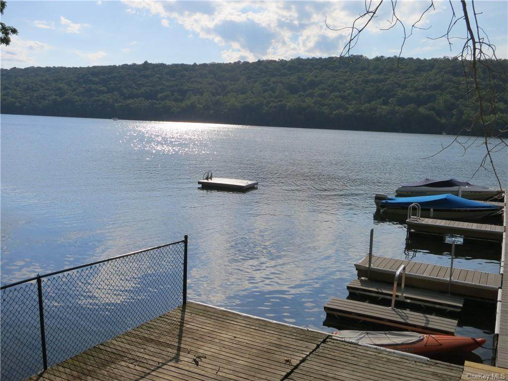 38 Winnebago Road - Photo 1