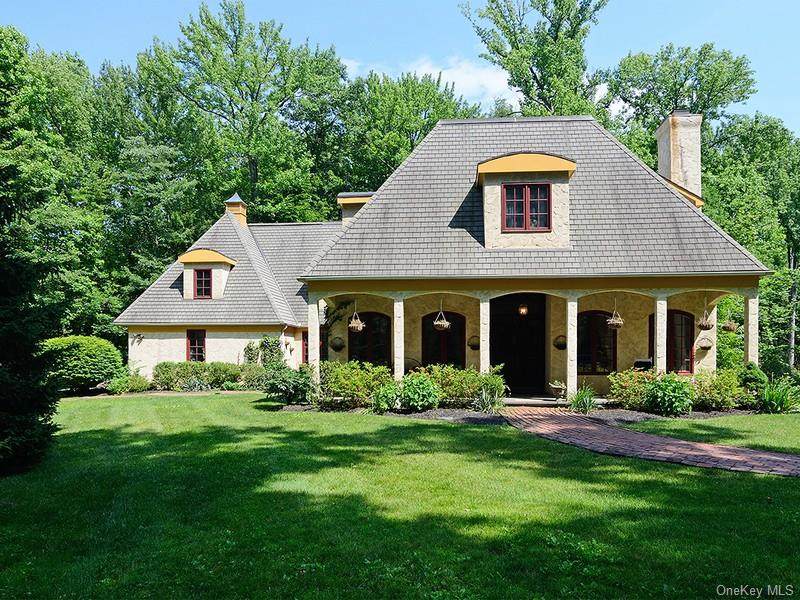 129 Washington Spring Road - Photo 1