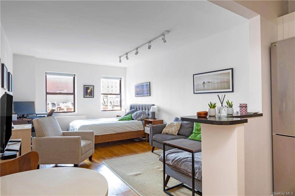 186 80th Street - Photo 1