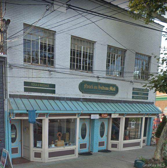 85 Broadway - Photo 1