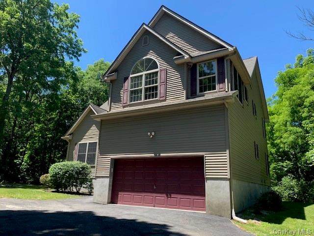89 Old Post Road - Photo 1