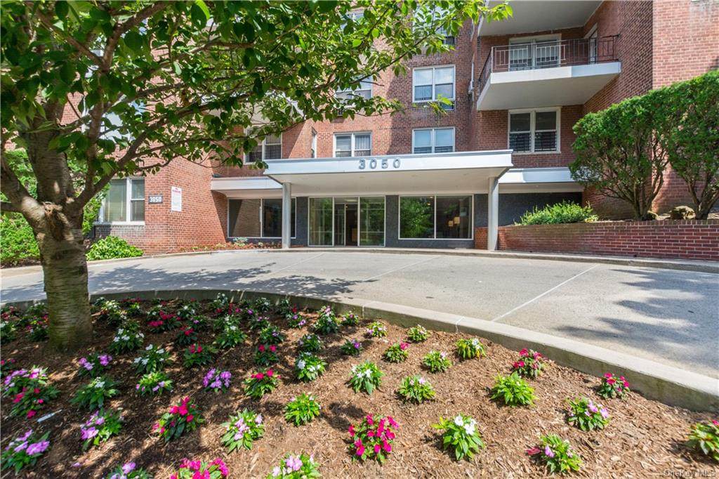3050 Fairfield Avenue - Photo 1