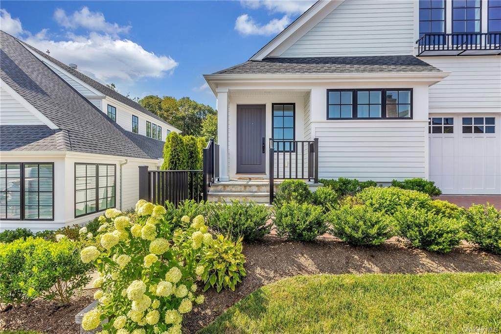 15 Honeysuckle Lane - Photo 1