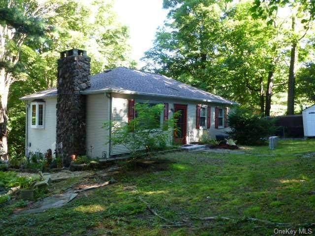 105 Forest Avenue - Photo 1