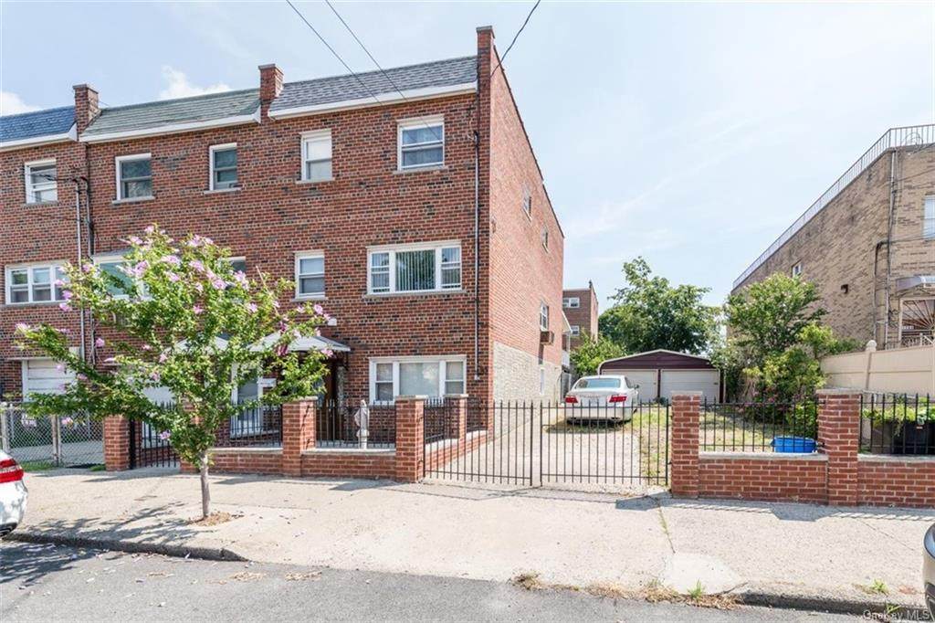 1564 Bogart Avenue - Photo 1