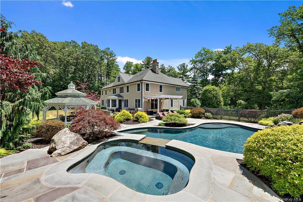 29 Dingle Ridge Road - Photo 1
