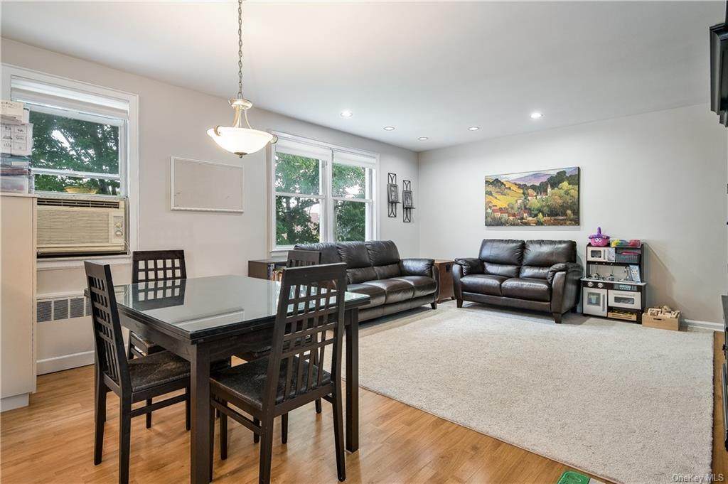 7 Bryant Crescent - Photo 1