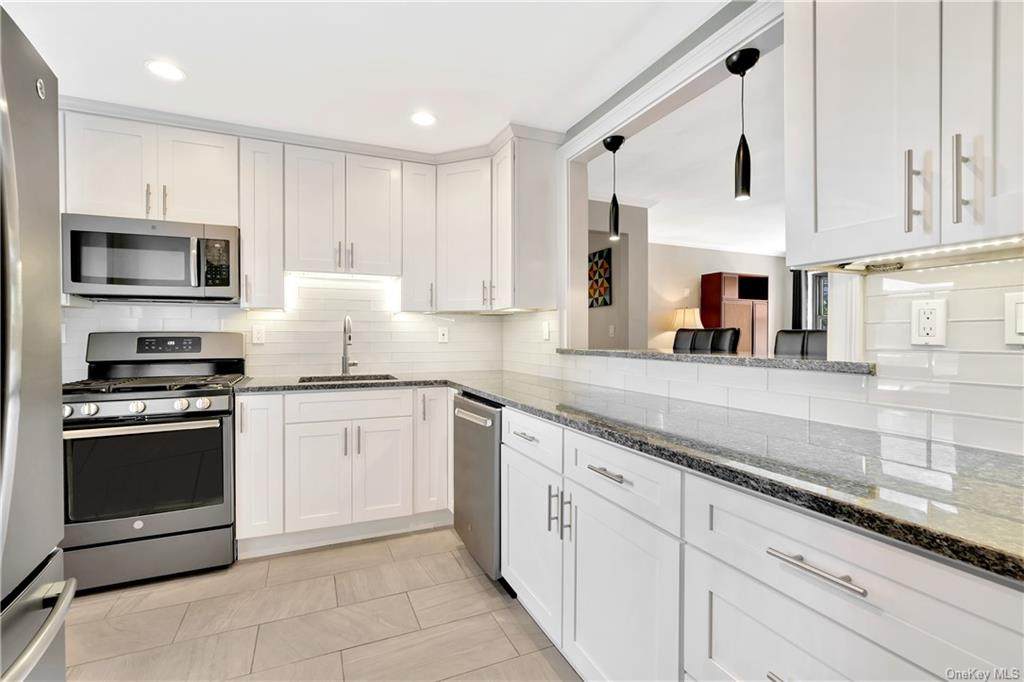 19 Old Mamaroneck Road - Photo 1