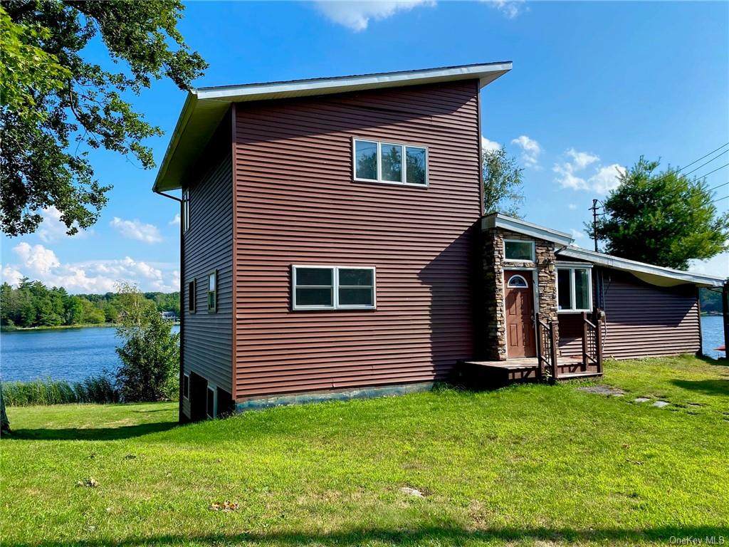 46 Crescent Circle - Photo 1