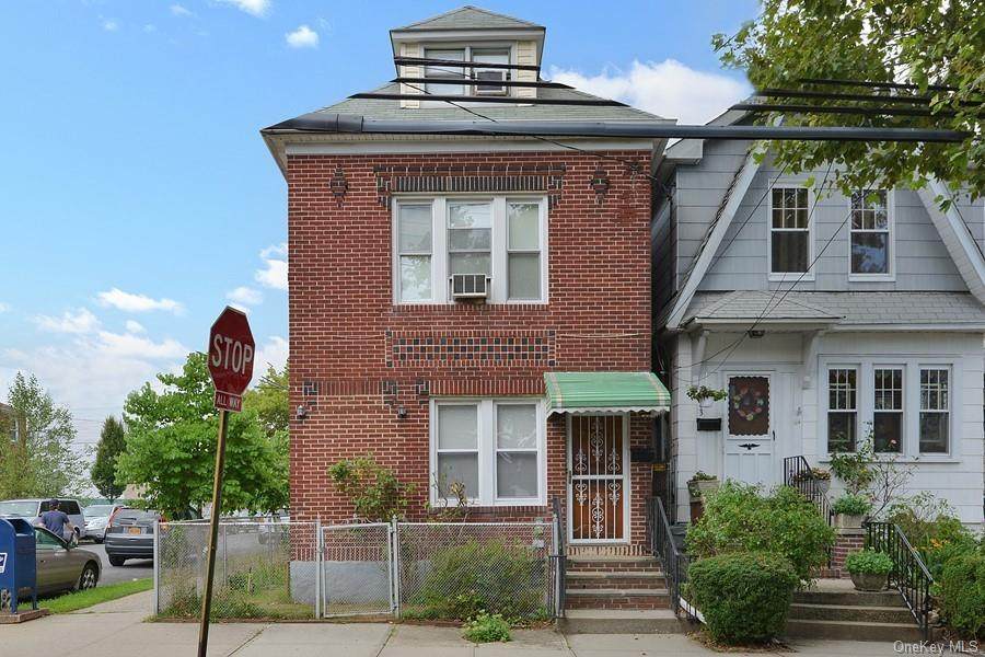 2861 Dudley Avenue - Photo 1